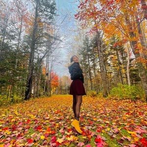 Meet your Posher, Jelay